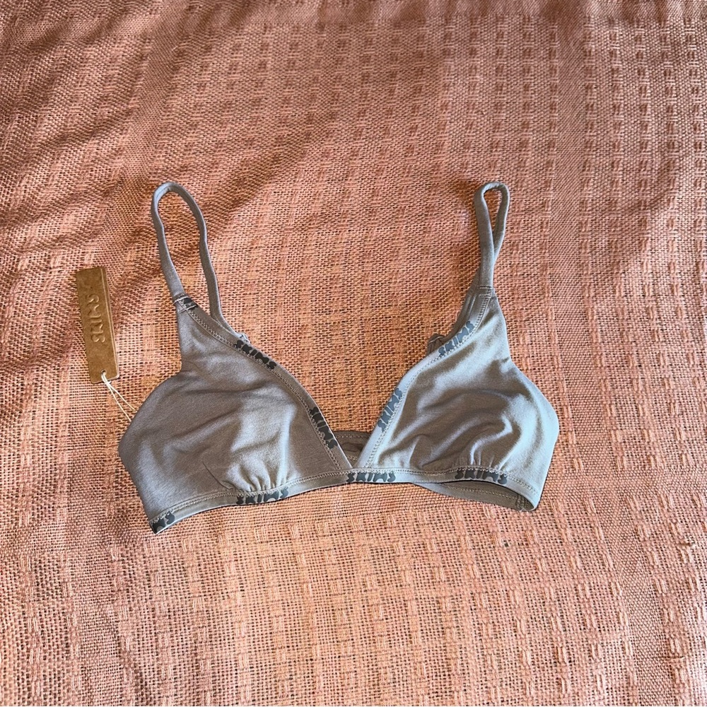 NWT Skims Cotton Logo Mini Triangle Bralette - Picture 4 of 8